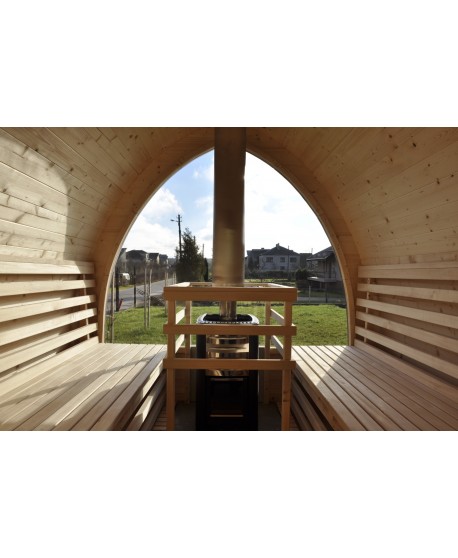 Sauna jardin extérieur avec fenêtre panoramique Sauna jardin extérieur avec fenêtre panoramique