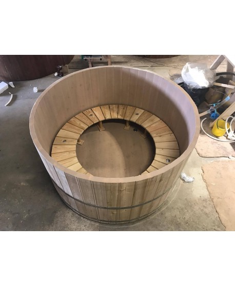 Banquettes en bois pour bain nordique Banquettes en bois pour bain nordique